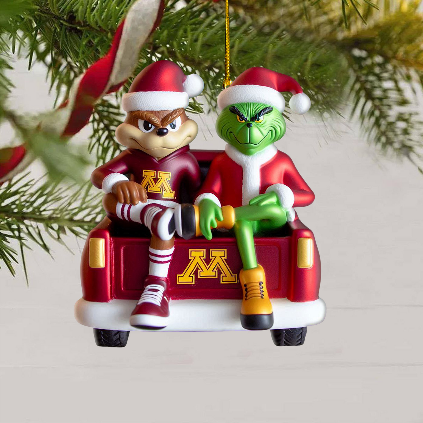 COMBO MGG CHRISTMAS TREE TOPPER WITH ORNAMENT DAT